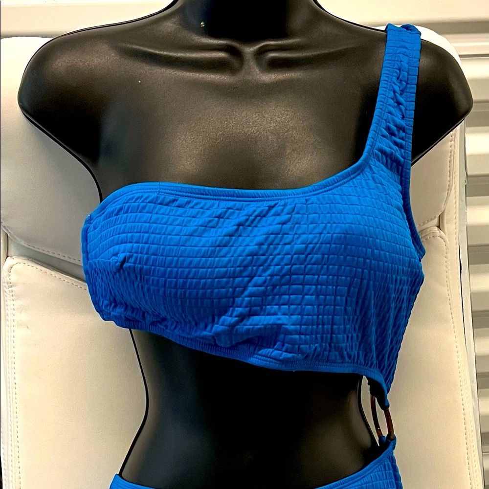 Cupshe Large 2 piece Bathing suit